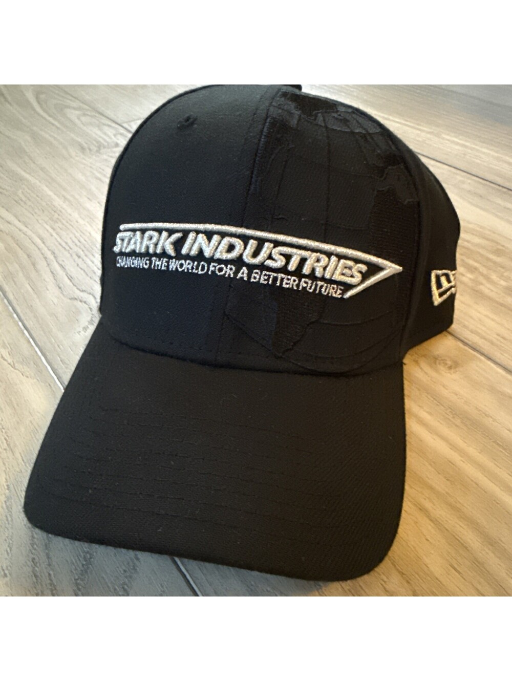 Marvel Stark Industries 39Thirty Cap Iron Man Med-Large Fitted Hat